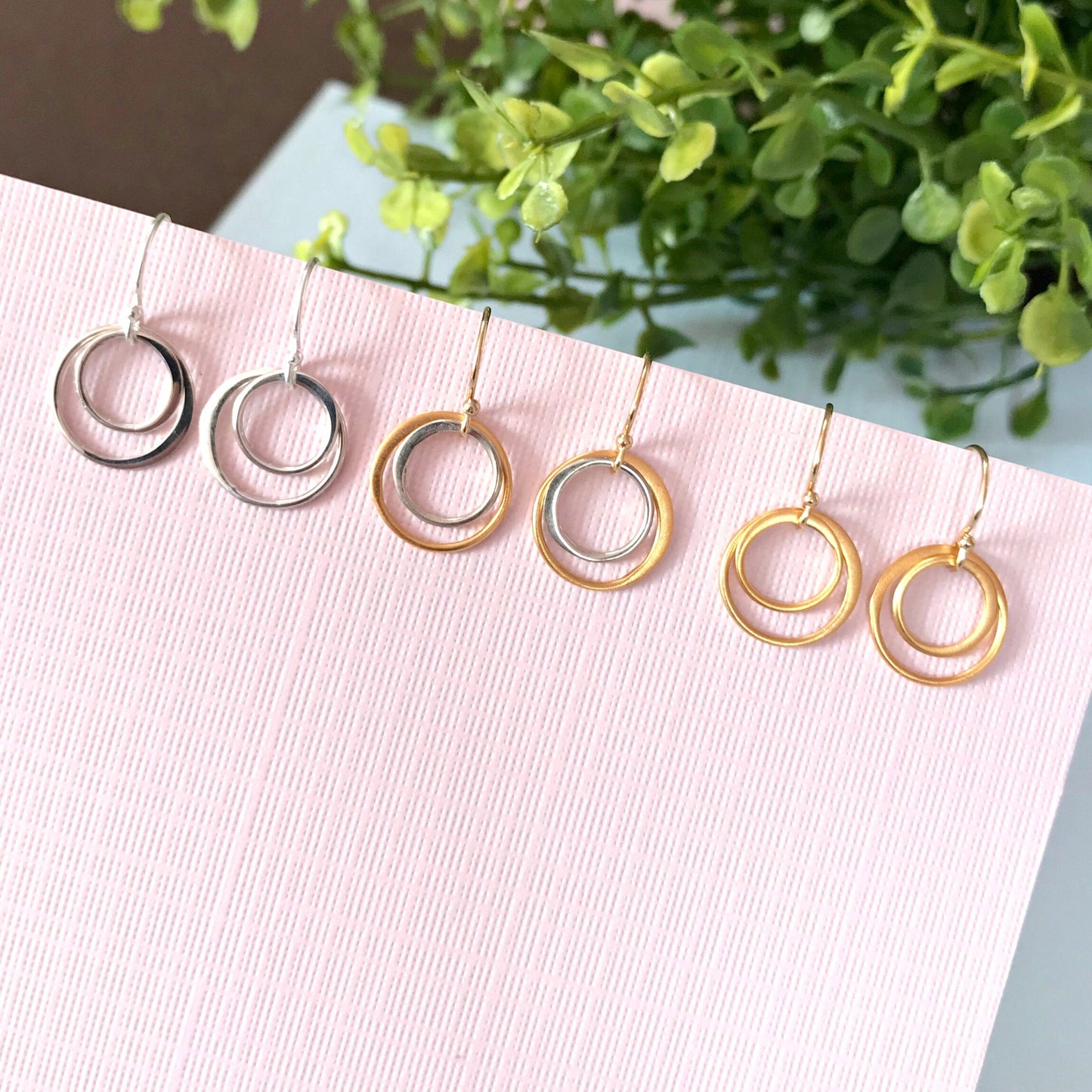 Circle Earrings Mixed Metals Earrings Minimalist Earrings Everyday Earrings Dangle Earrings Birthday Gift Gift for Her Simple Earrings