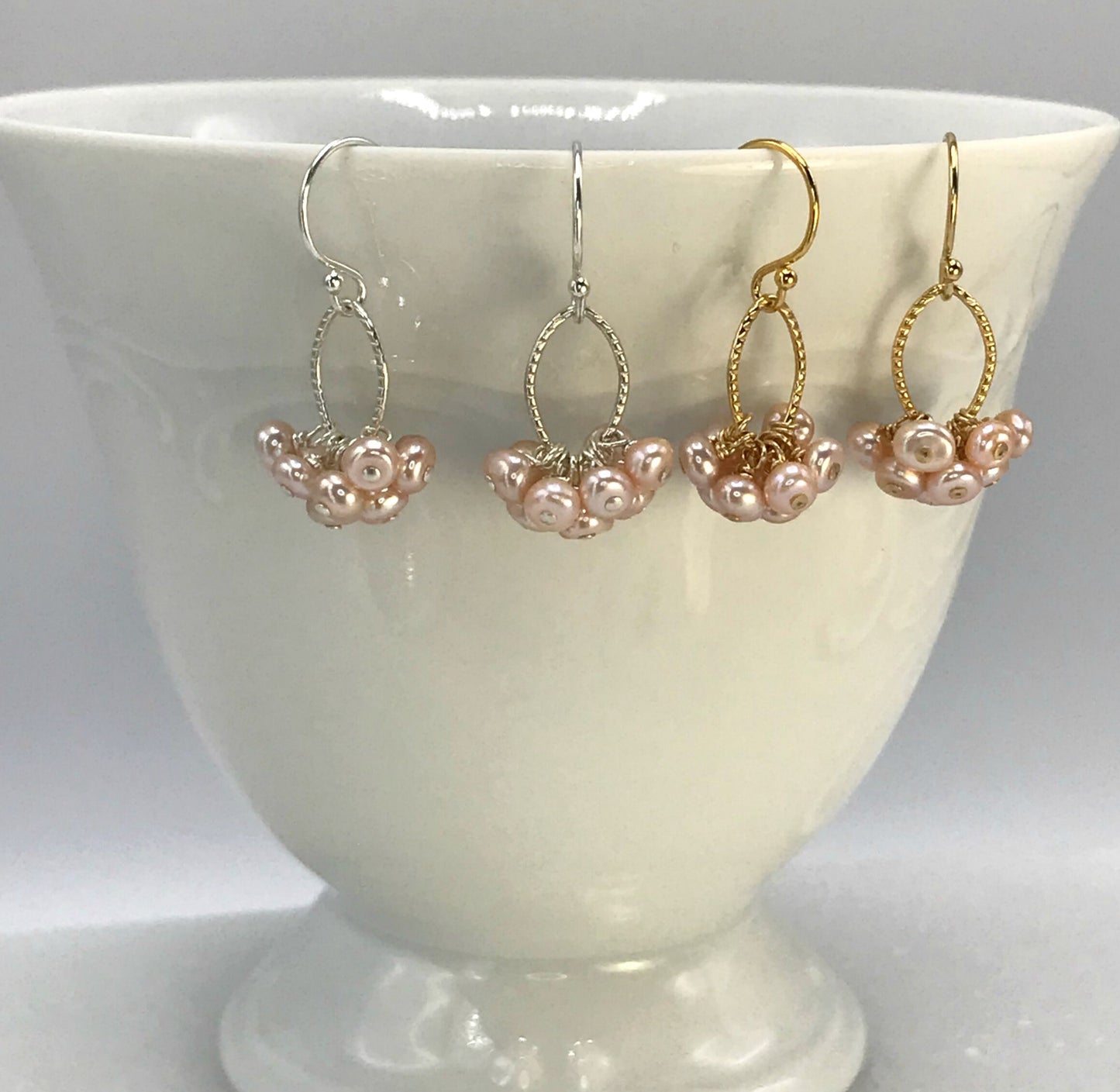 Genuine Pearl Earrings,June Birthstone Gift,Simple Delicate Earrings,Modern Pearl Jewelry,Simple Everyday Earrings,Dangle Pearl Earrings