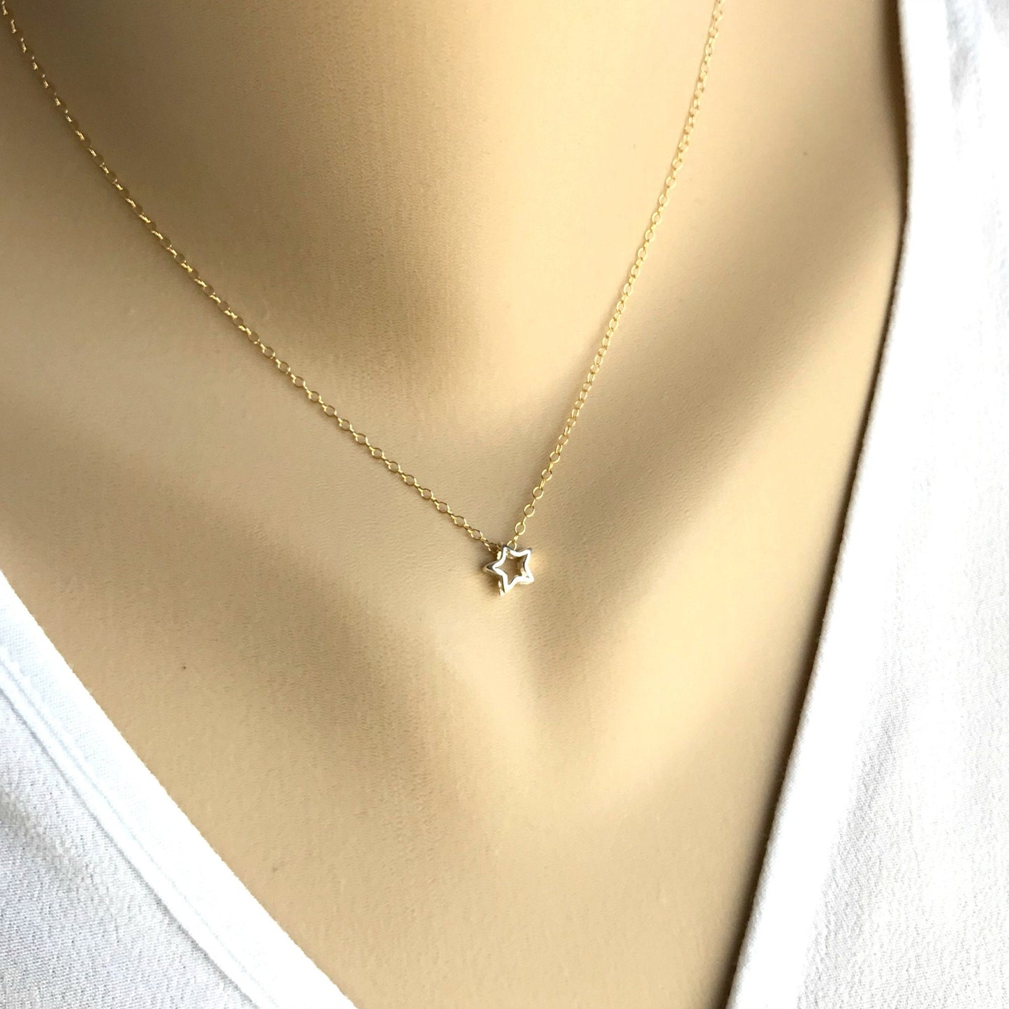 Tiny Star Necklace,Star Jewelry,Dainty Star Necklace,Celestial Jewelry,Open Star Pendant,Minimalist 3D Star Necklace,Dainty Star Necklace