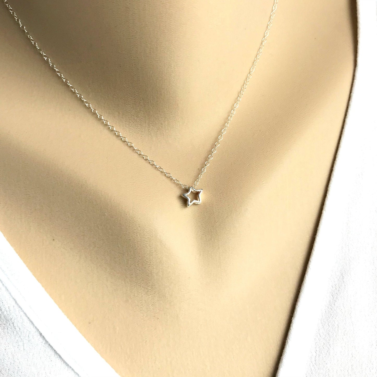 Tiny Star Necklace,Star Jewelry,Dainty Star Necklace,Celestial Jewelry,Open Star Pendant,Minimalist 3D Star Necklace,Dainty Star Necklace