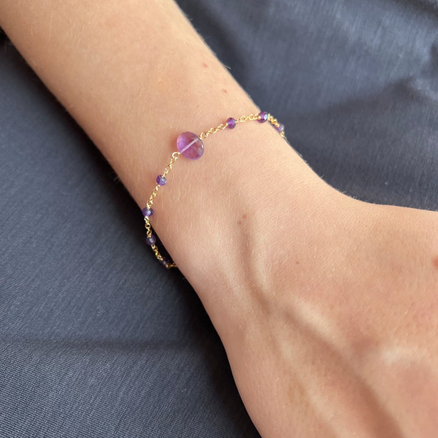 Amethyst Bracelet,Birthstone Bracelet,Amethyst Jewelry,Beaded Bracelet,Gold Bracelet,Chakra Bracelet,Best Friend Bracelet, Bracelet for Mom