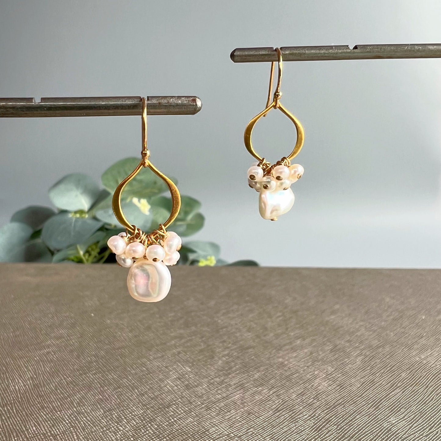 Freshwater Pearl Earrings,Chandelier Earrings,Gold Earrings,White Pearl Earrings,Bridal Earrings,June Birthday,Handmade Earrings