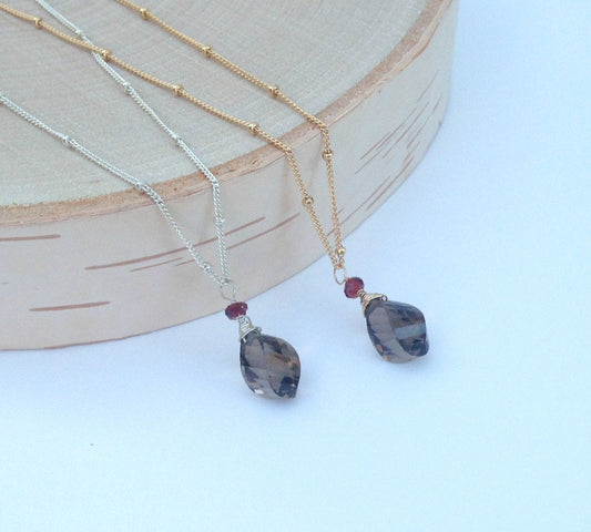 Smoky Quartz Pendant,Natural Stone Pendant,Round Flat Pendant,Brown Stone,Layering Necklace,Delicate Necklace, Bridesmaid Necklace