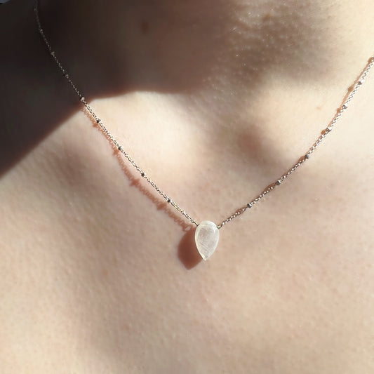 Gold Moonstone Necklace,June Birthstone,Everyday Necklace,Chakra Necklace for Women,Simple Gold Necklace,Moonstone Jewelry,Healing Stone