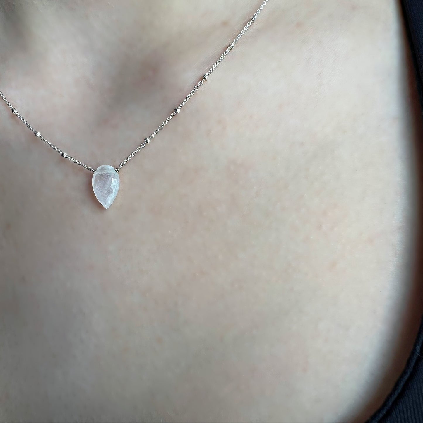 Gold Moonstone Necklace,June Birthstone,Everyday Necklace,Chakra Necklace for Women,Simple Gold Necklace,Moonstone Jewelry,Healing Stone