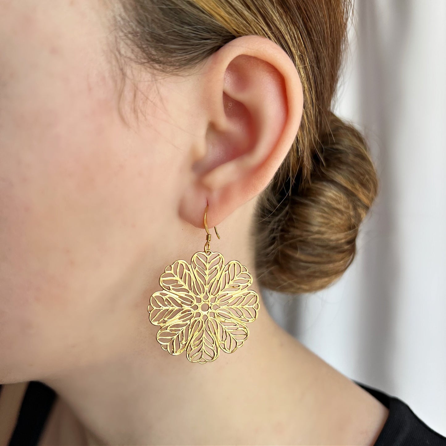 Gold Lace Flower Earrings,Filigree Earrings,Bohemian Earrings,Gold Earrings,Summer Earrings,Arabesque Earrigs,Dainty Lightweight Earrings