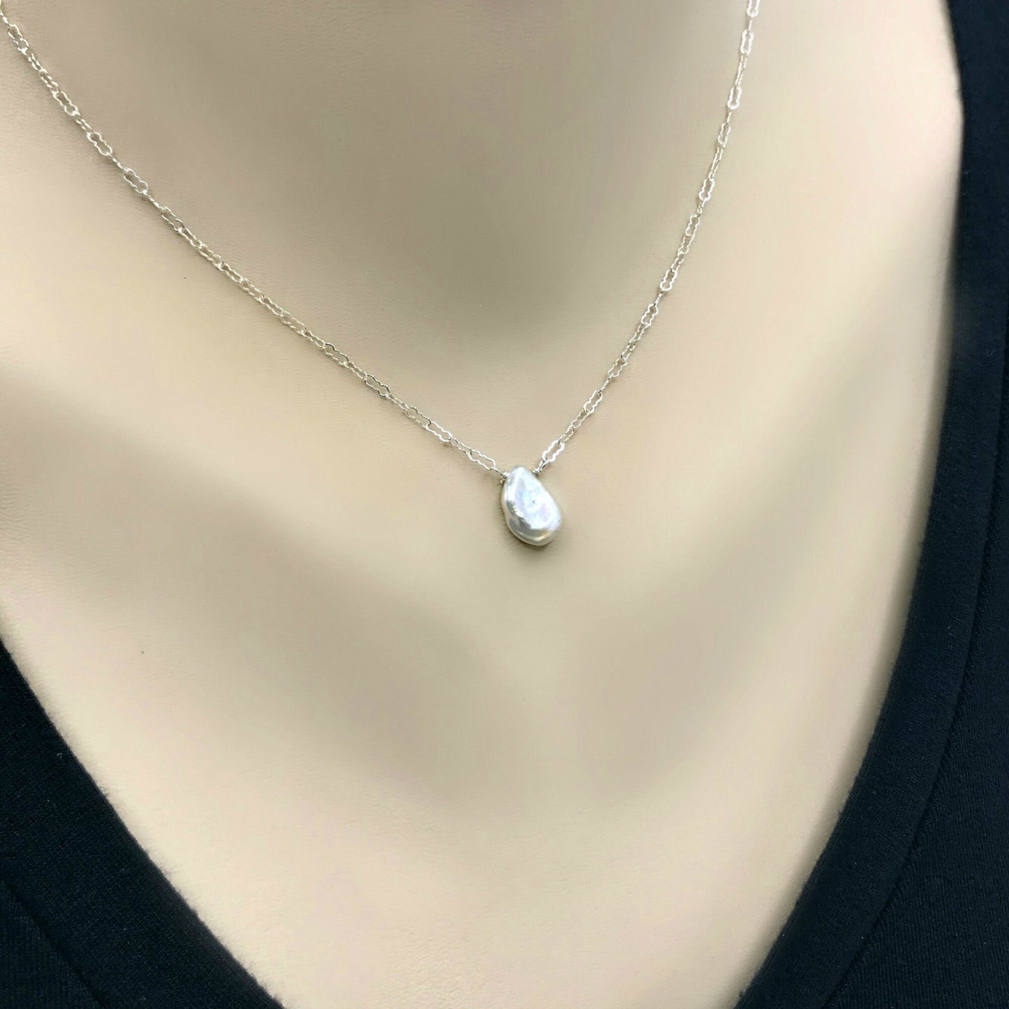 Keshi Pearl Necklace Pearl Necklace June Birthstone Genuine Pearl Necklace Gift for Mom Layering Necklace Dainty Necklace Solitaire Necklace